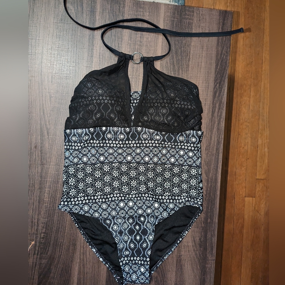 Aqua Couture swimsuit sz medium